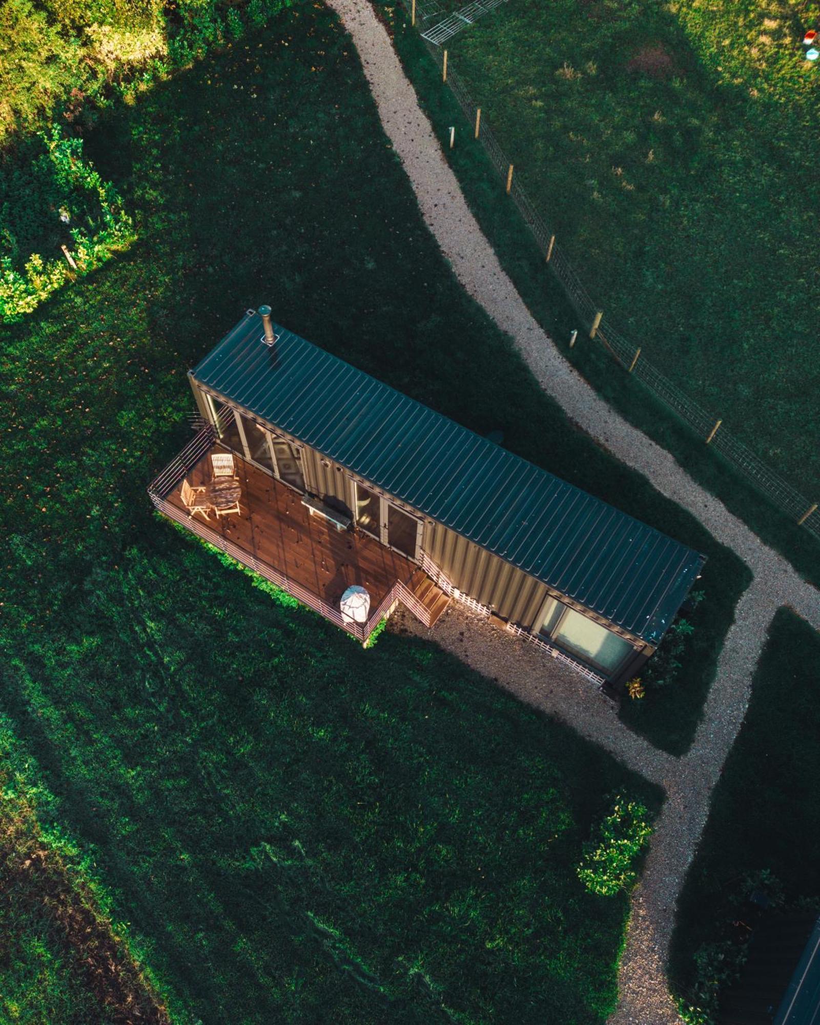 The Box Bnb Wilton  Экстерьер фото
